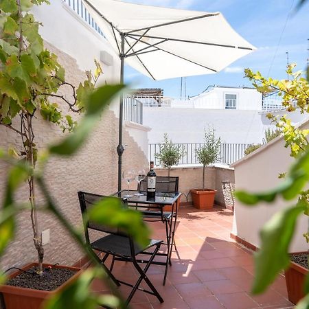 Wineart House, Terracielo Indipendente Nel Centro Di Monopoli Apartment Exterior foto