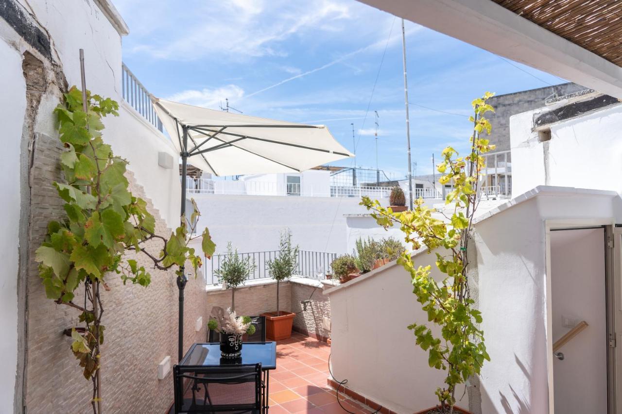 Wineart House, Terracielo Indipendente Nel Centro Di Monopoli Apartment Exterior foto